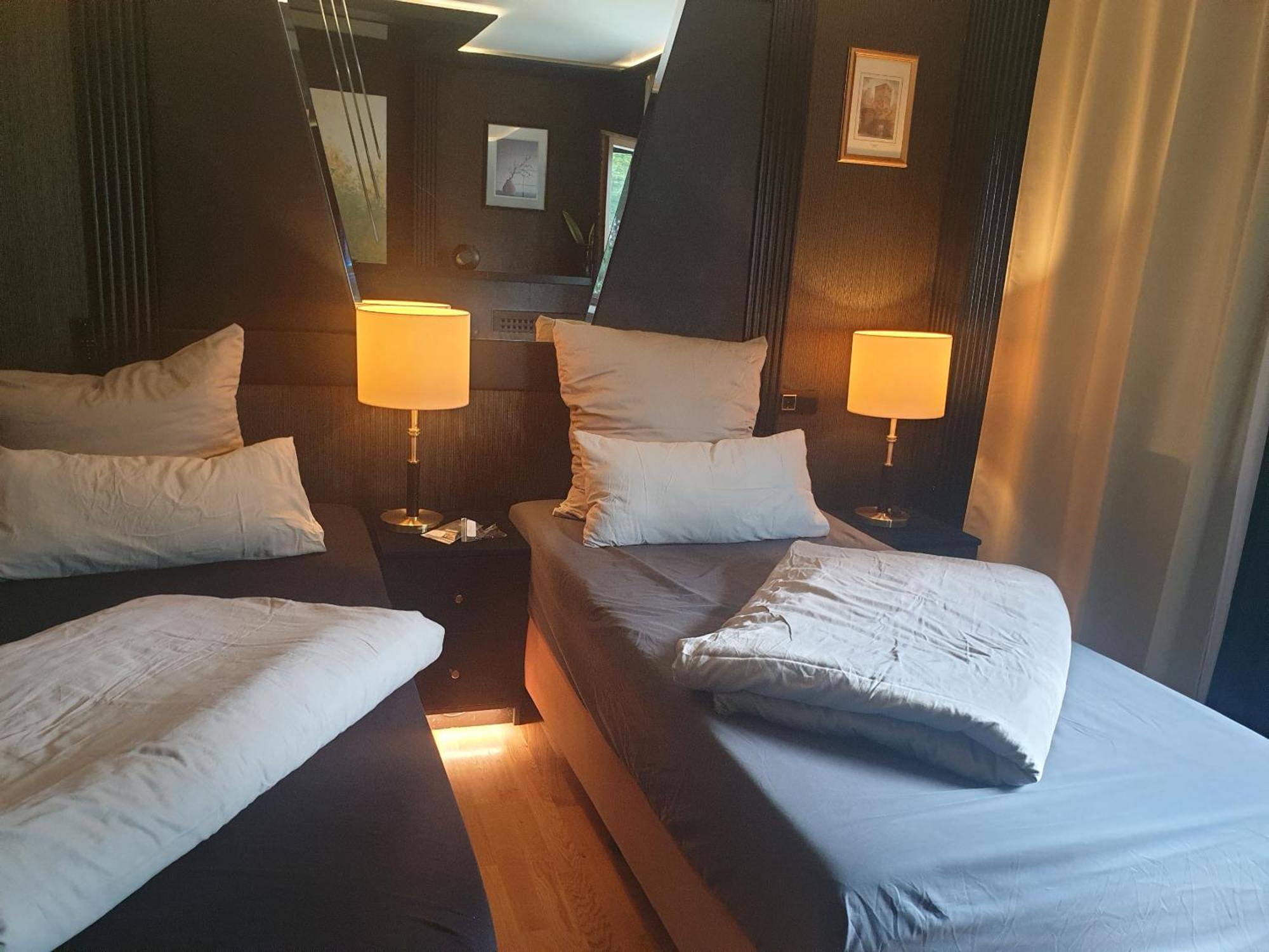 Miet-Kamp Ruhig, Zentral, Nahe Messe, Ausgefallenes Design 2 Schlafzimmer 柏林 外观 照片